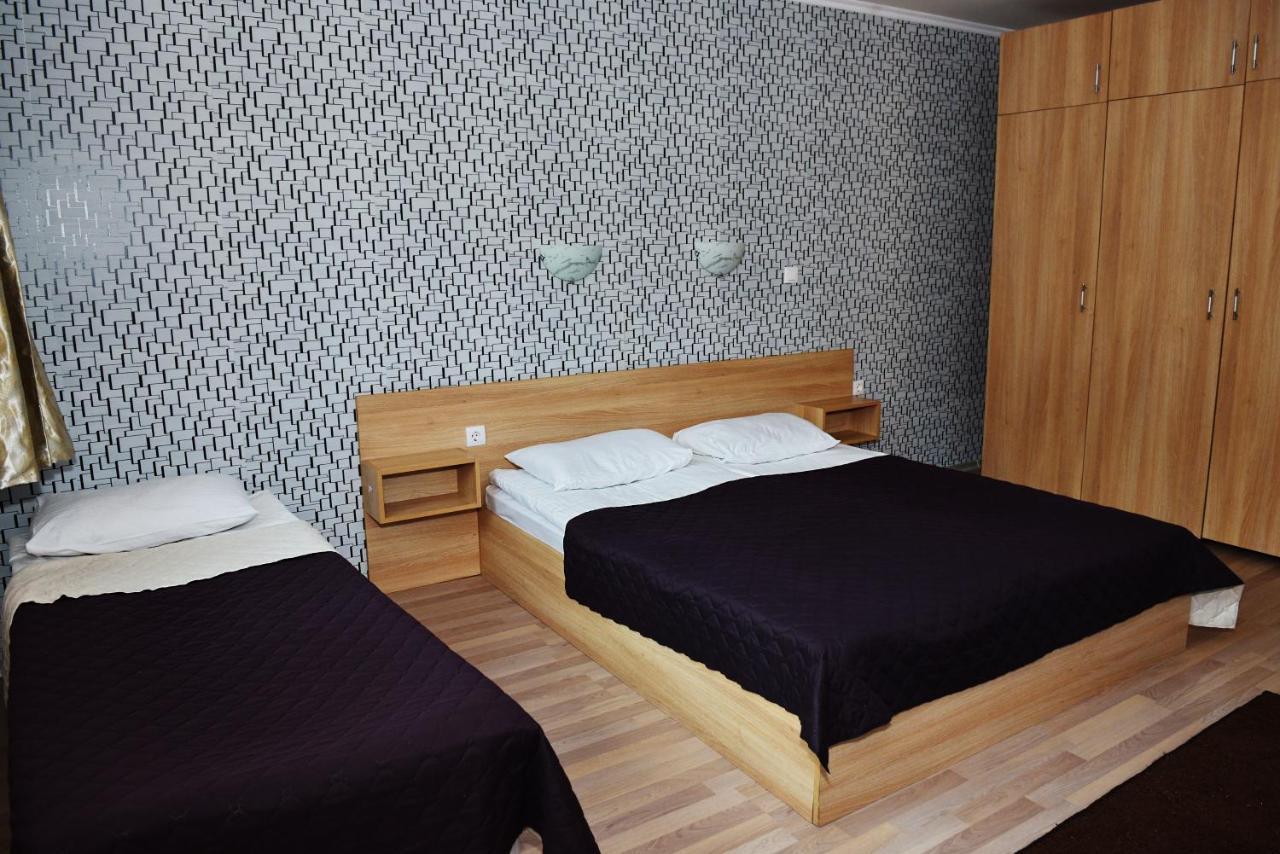 Aparthotel Forest Nook ปอมโปโรโว ภายนอก รูปภาพ