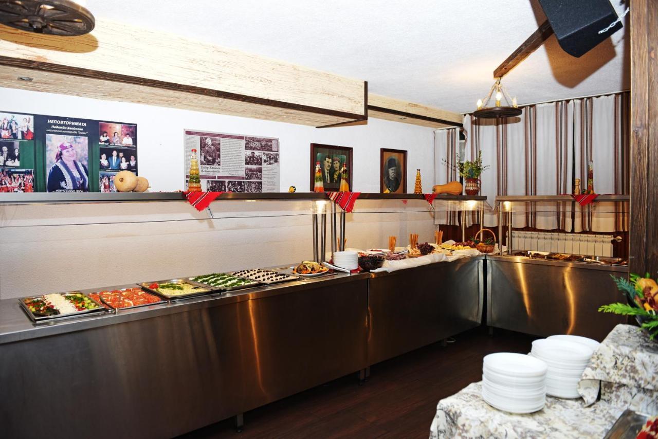 Aparthotel Forest Nook ปอมโปโรโว ภายนอก รูปภาพ