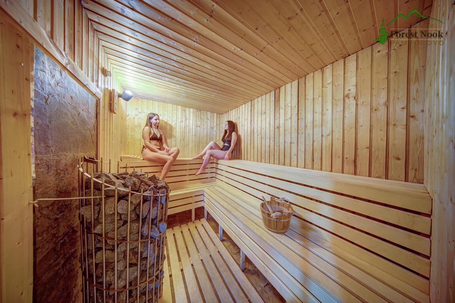Aparthotel Forest Nook ปอมโปโรโว ภายนอก รูปภาพ